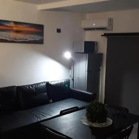 Pshome Augusta