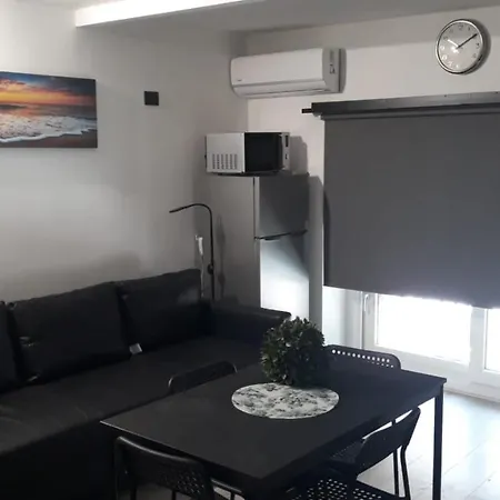 Pshome Augusta
